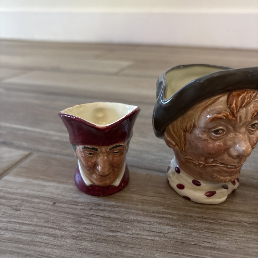 3 Miniature Toby Mugs- Sandland England - Lancaster, Hand Painted - Picture 4 of 11